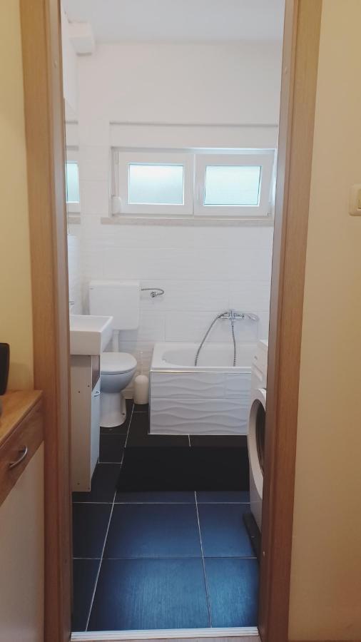 Apartman Dora Pula Exterior foto