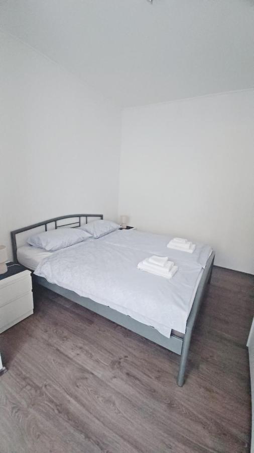 Apartman Dora Pula Exterior foto